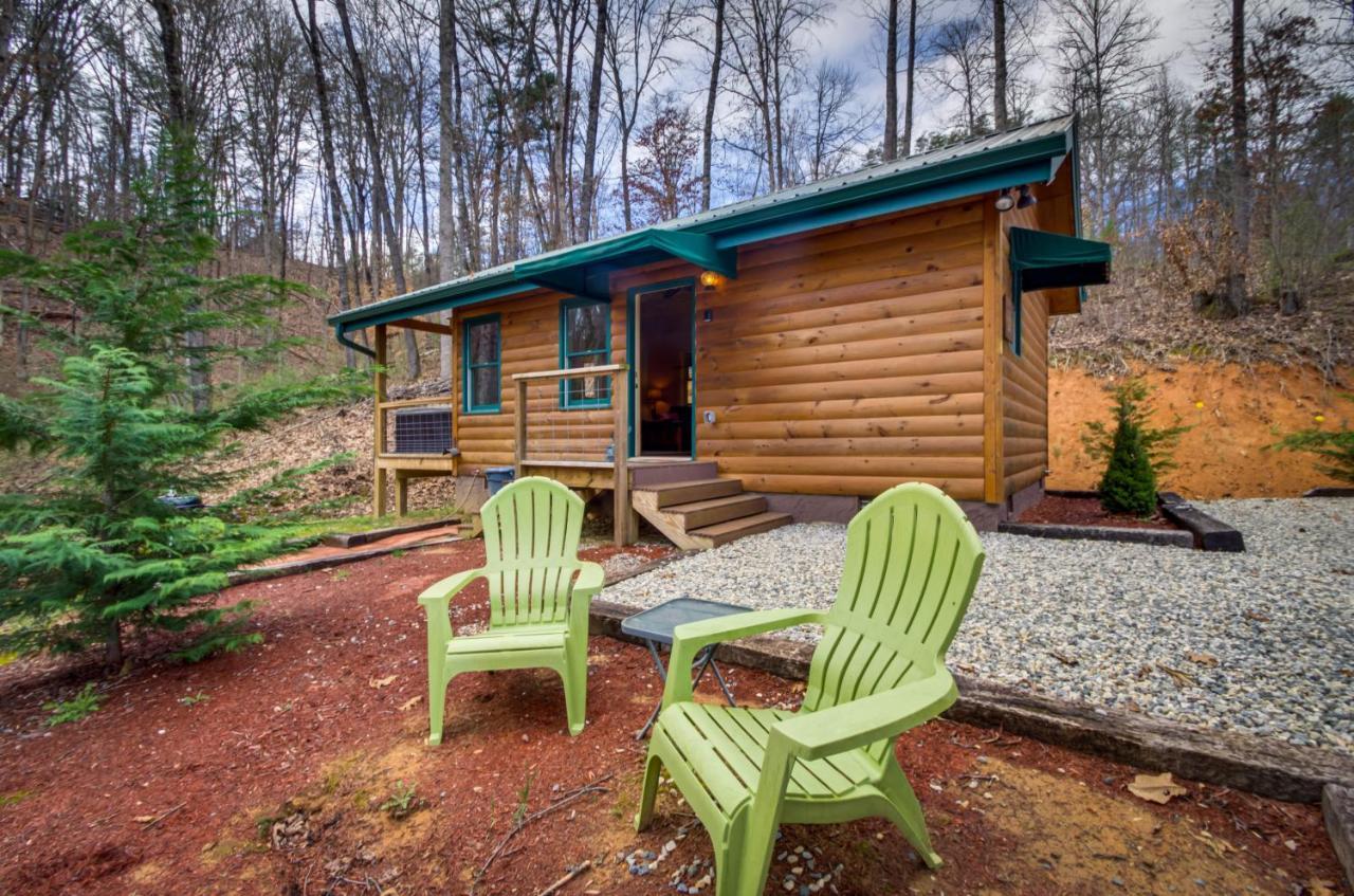 Superb Bryson City Studio Cabin With Hot Tub And Patio! Экстерьер фото